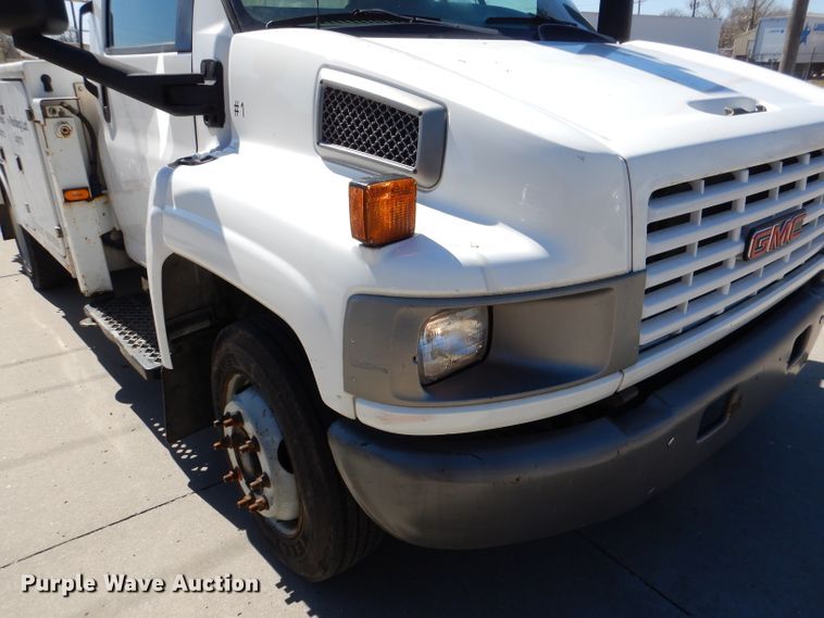 image for item DL4827 2006 GMC C5500  bucket truck