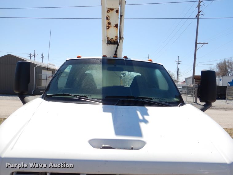 image for item DL4827 2006 GMC C5500  bucket truck