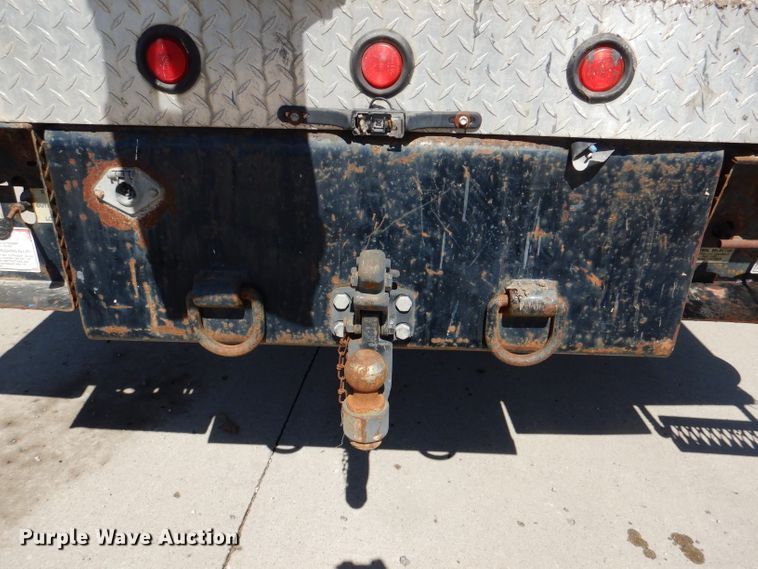 image for item DL4827 2006 GMC C5500  bucket truck