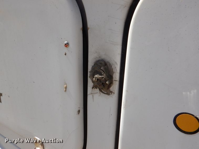 image for item DL4827 2006 GMC C5500  bucket truck