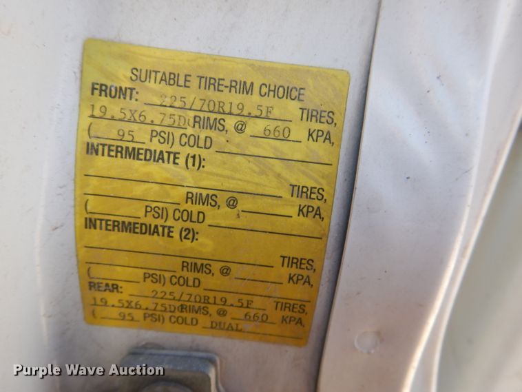 image for item DL4827 2006 GMC C5500  bucket truck