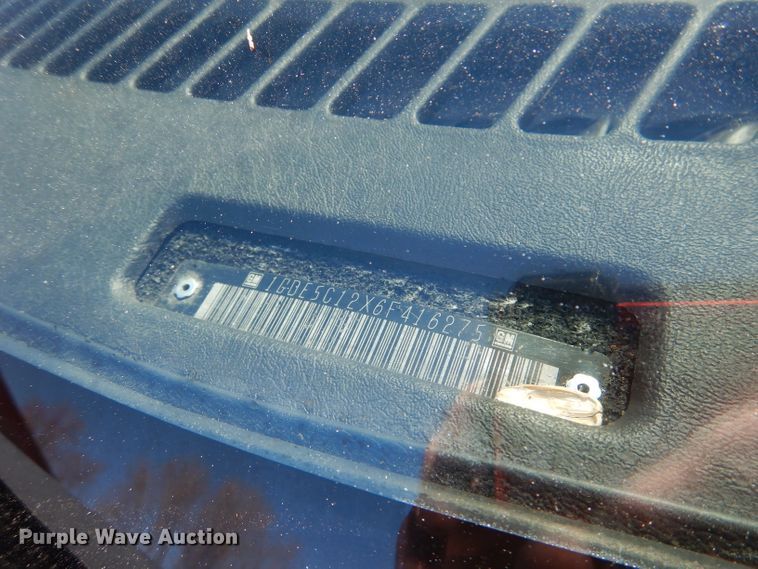 image for item DL4827 2006 GMC C5500  bucket truck