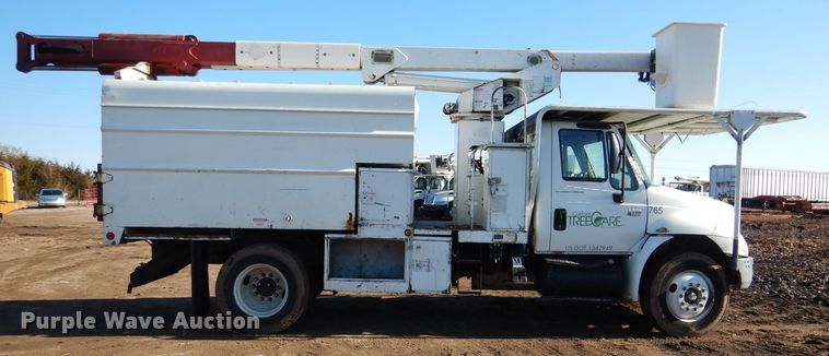 image for item DL4846 2004 International 4300  forestry bucket truck
