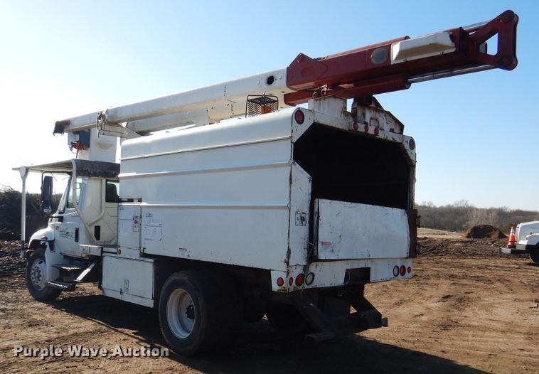 image for item DL4846 2004 International 4300  forestry bucket truck