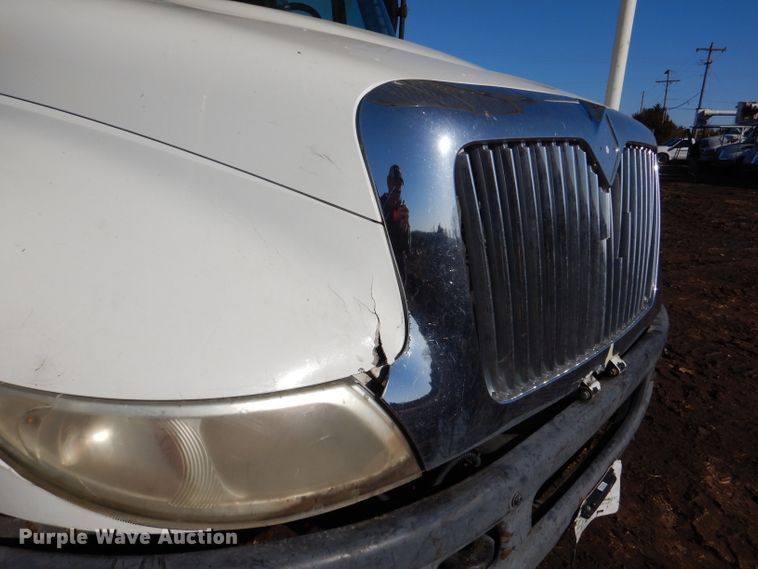 image for item DL4846 2004 International 4300  forestry bucket truck