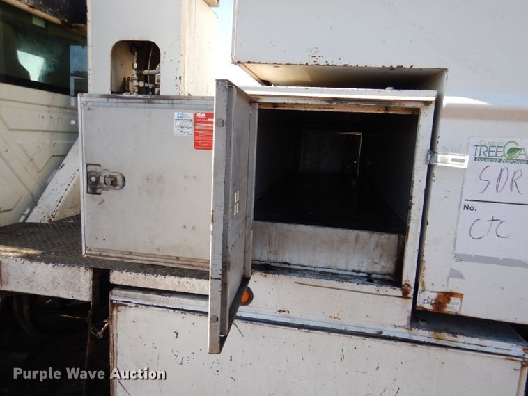 image for item DL4846 2004 International 4300  forestry bucket truck