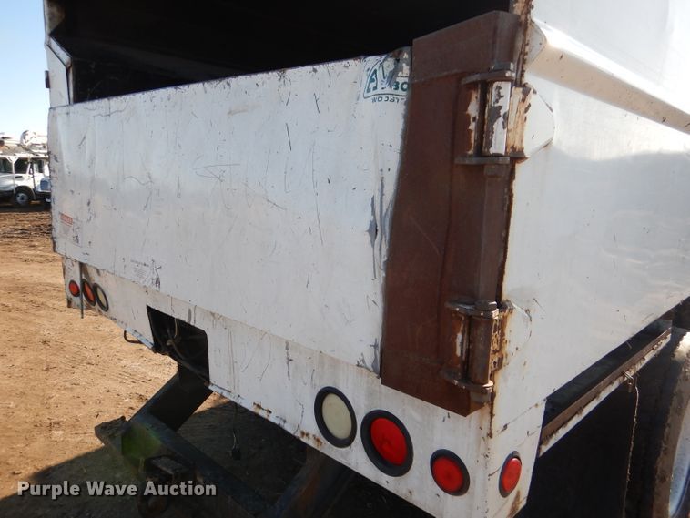 image for item DL4846 2004 International 4300  forestry bucket truck