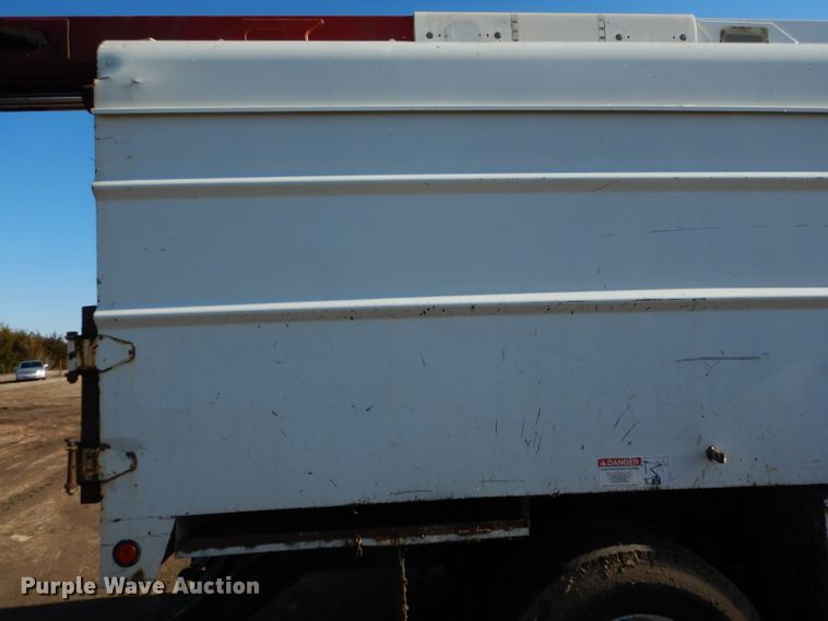 image for item DL4846 2004 International 4300  forestry bucket truck