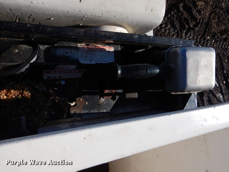 image for item DL4846 2004 International 4300  forestry bucket truck