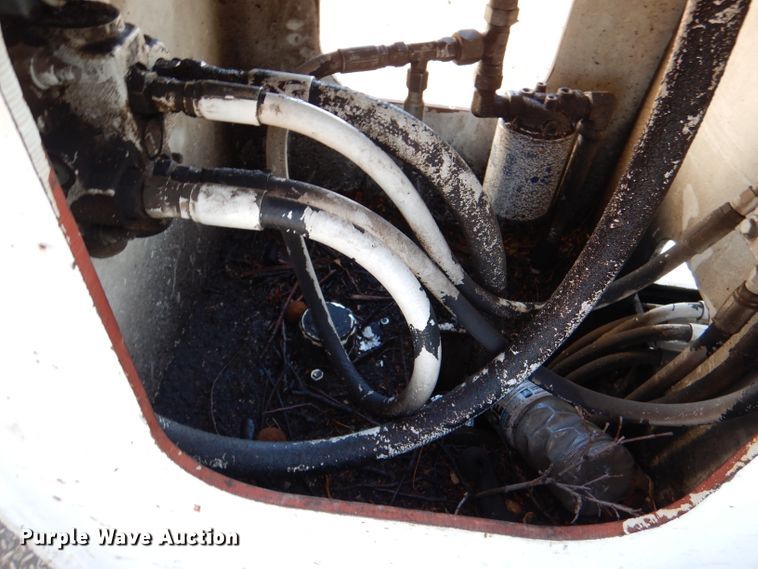 image for item DL4846 2004 International 4300  forestry bucket truck