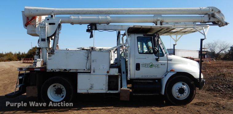 image for item DL4847 2005 International 4300  bucket truck