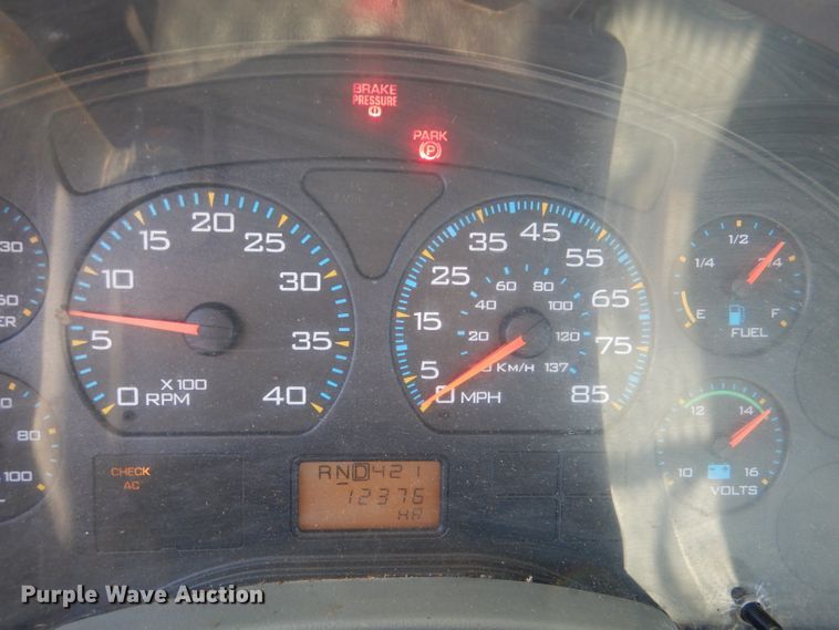 image for item DL4847 2005 International 4300  bucket truck