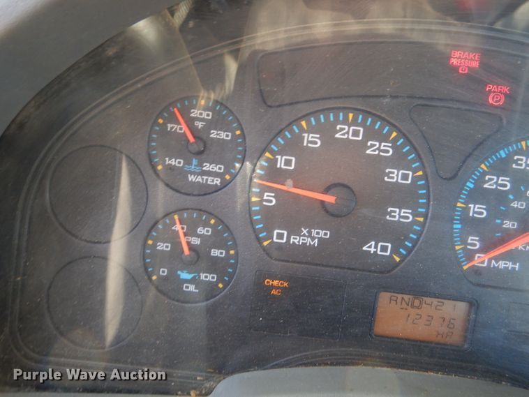 image for item DL4847 2005 International 4300  bucket truck