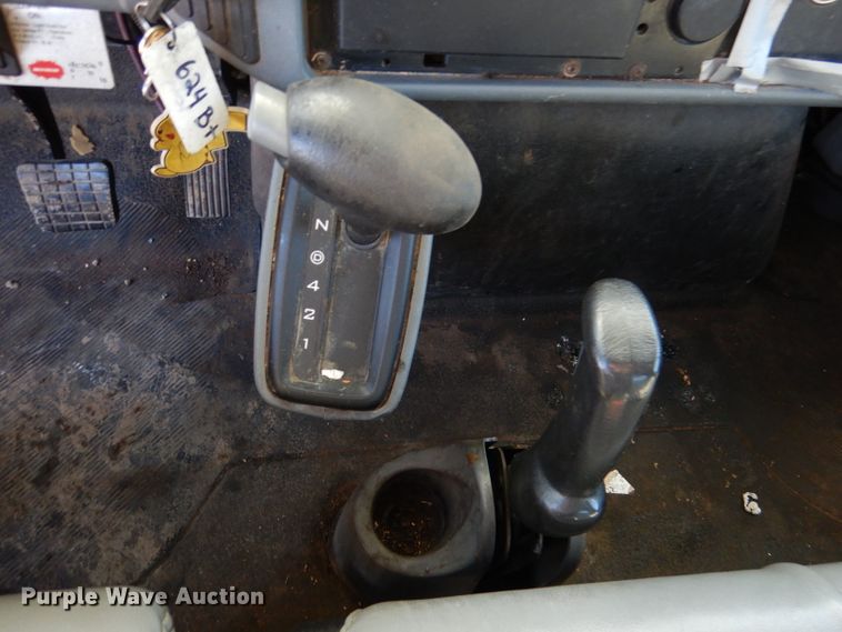 image for item DL4847 2005 International 4300  bucket truck