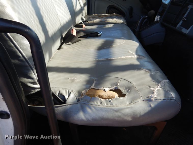 image for item DL4847 2005 International 4300  bucket truck