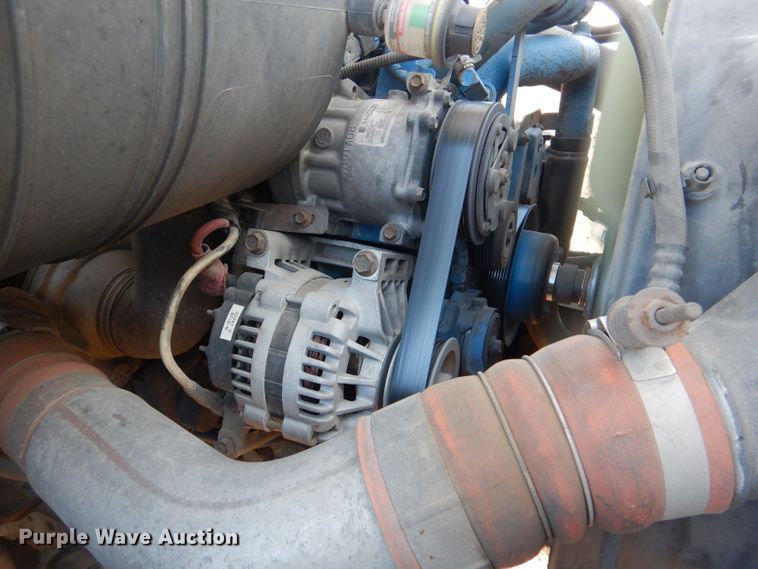 image for item DL4847 2005 International 4300  bucket truck