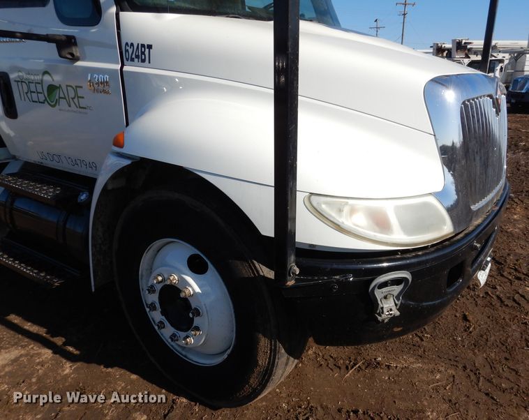 image for item DL4847 2005 International 4300  bucket truck