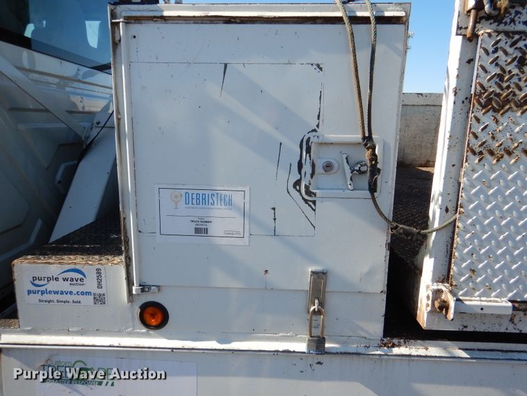 image for item DL4847 2005 International 4300  bucket truck