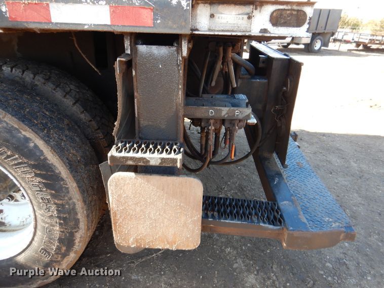 image for item DL4847 2005 International 4300  bucket truck