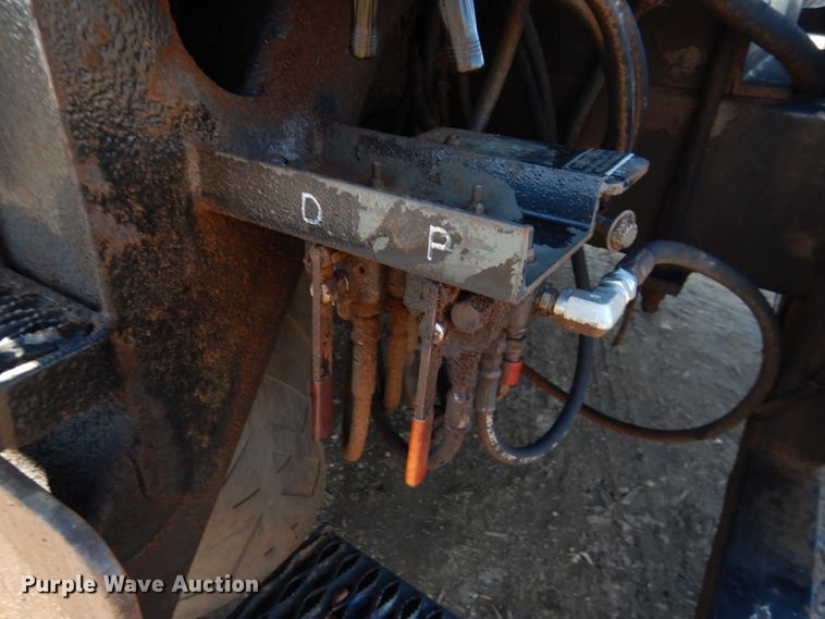 image for item DL4847 2005 International 4300  bucket truck