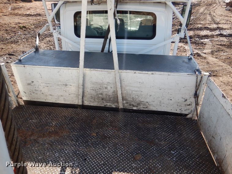 image for item DL4847 2005 International 4300  bucket truck