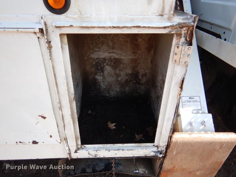 image for item DL4847 2005 International 4300  bucket truck