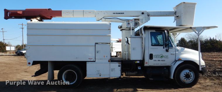 image for item DL4848 2004 International 4300  forestry bucket truck