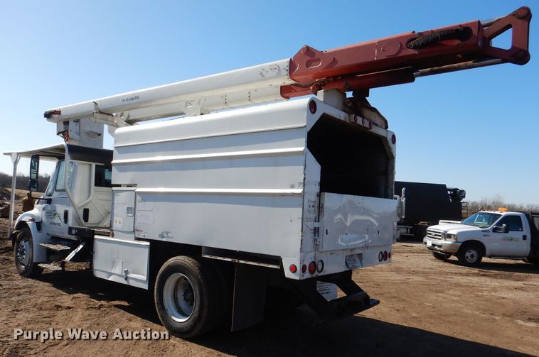 image for item DL4848 2004 International 4300  forestry bucket truck