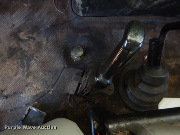 image for item DL4848 2004 International 4300  forestry bucket truck