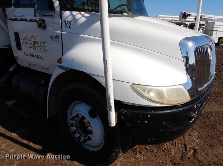 image for item DL4848 2004 International 4300  forestry bucket truck