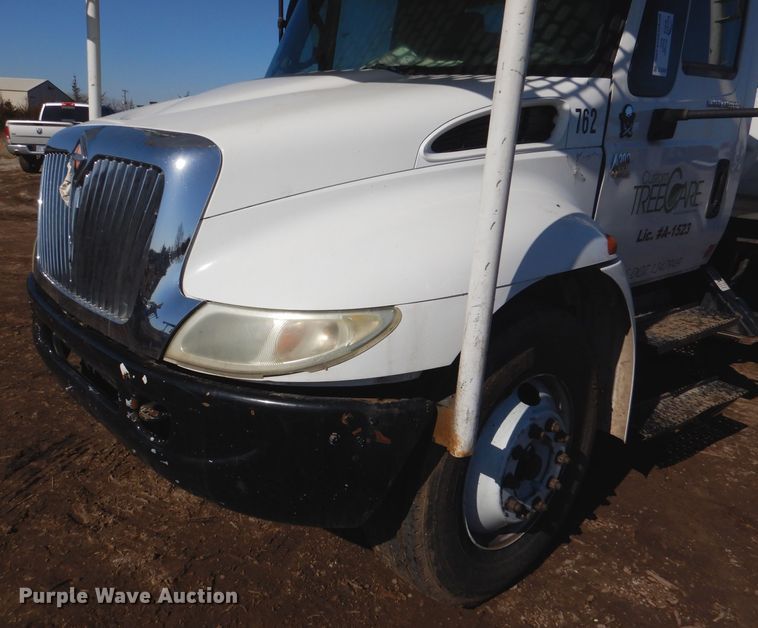 image for item DL4848 2004 International 4300  forestry bucket truck