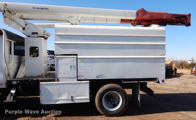 image for item DL4848 2004 International 4300  forestry bucket truck