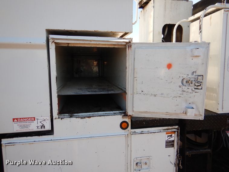 image for item DL4848 2004 International 4300  forestry bucket truck