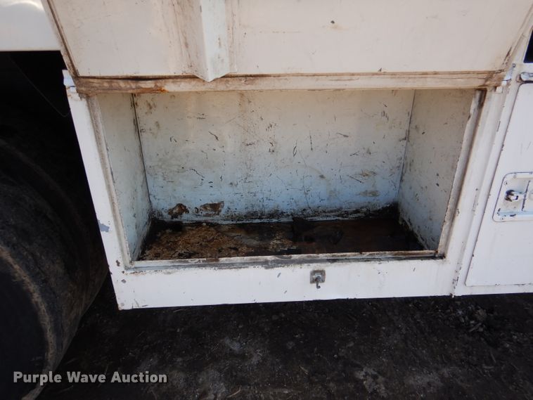 image for item DL4848 2004 International 4300  forestry bucket truck