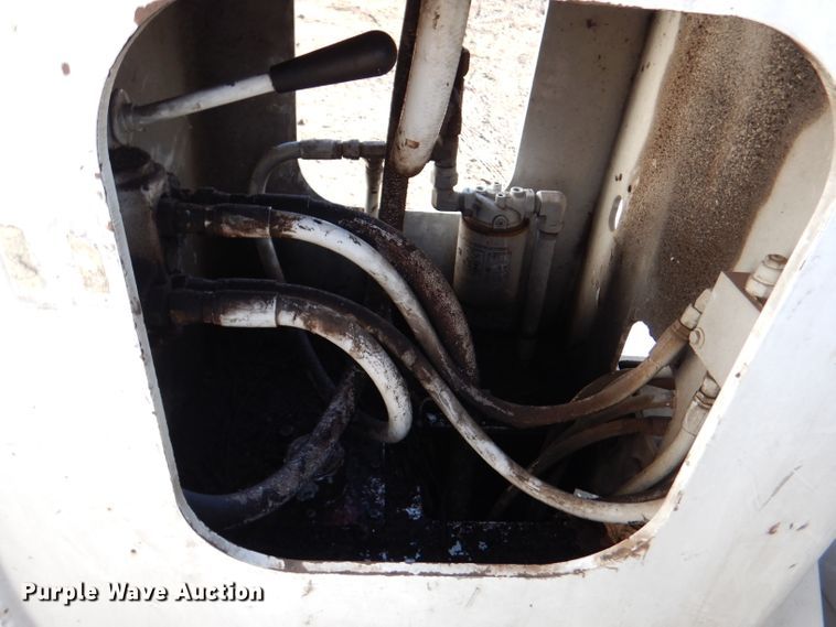 image for item DL4848 2004 International 4300  forestry bucket truck