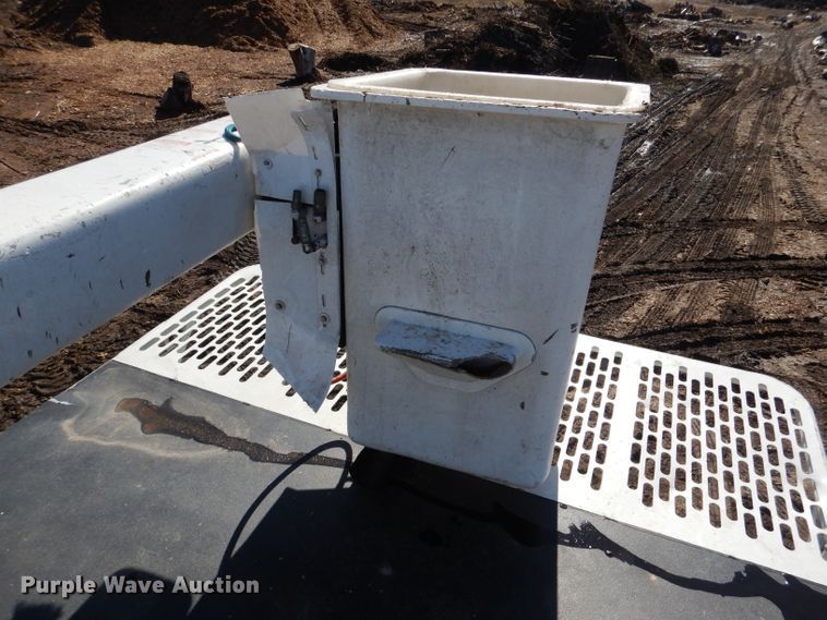 image for item DL4848 2004 International 4300  forestry bucket truck