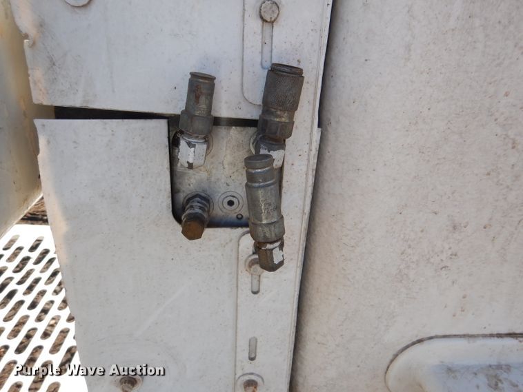 image for item DL4848 2004 International 4300  forestry bucket truck