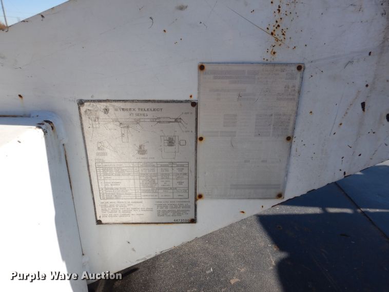 image for item DL4848 2004 International 4300  forestry bucket truck