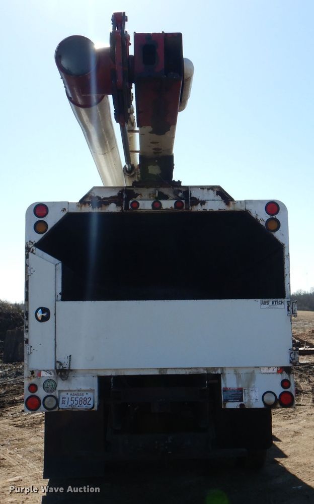 image for item DL4849 2006 International 4200  forestry bucket truck