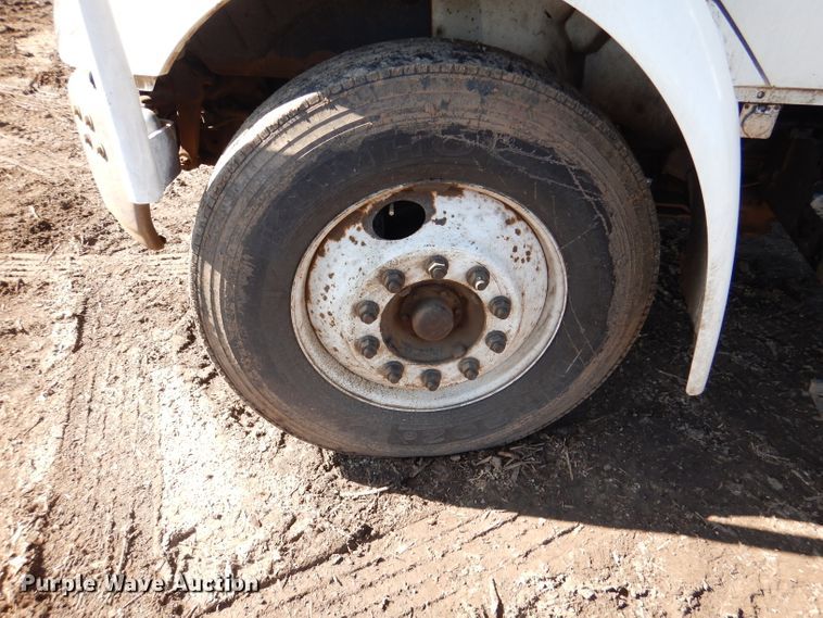 image for item DL4849 2006 International 4200  forestry bucket truck