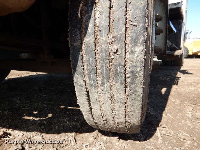 image for item DL4849 2006 International 4200  forestry bucket truck