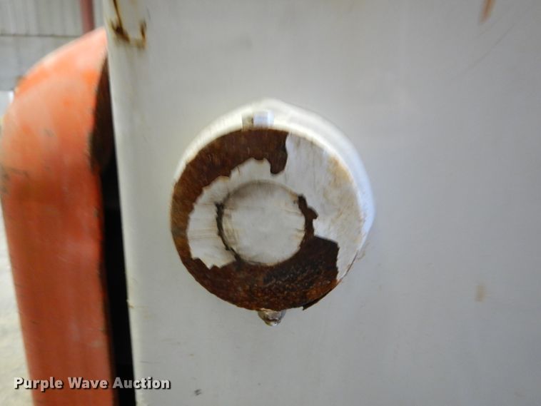 image for item DL4853 2011 Bobcat S650  skid steer loader