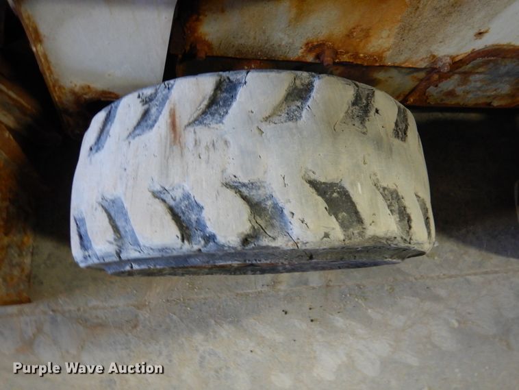 image for item DL4853 2011 Bobcat S650  skid steer loader