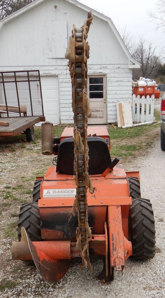 image for item DL4864 Ditch Witch J20  trencher