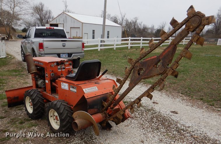 image for item DL4864 Ditch Witch J20  trencher