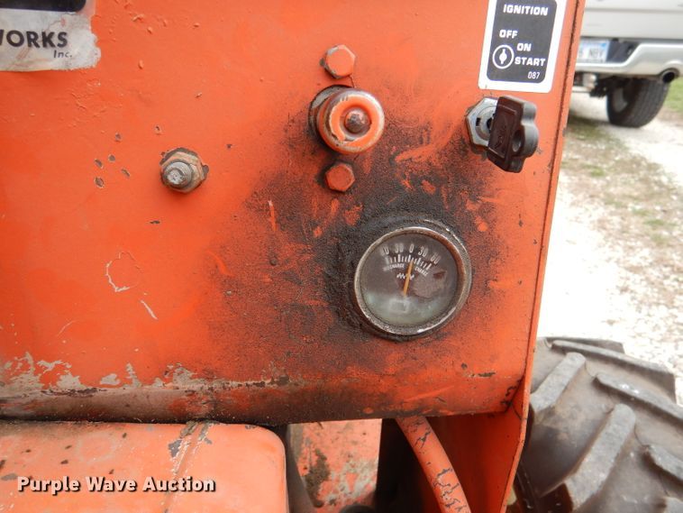 image for item DL4864 Ditch Witch J20  trencher