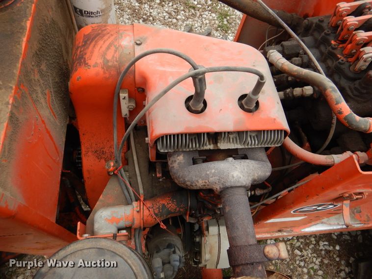 image for item DL4864 Ditch Witch J20  trencher