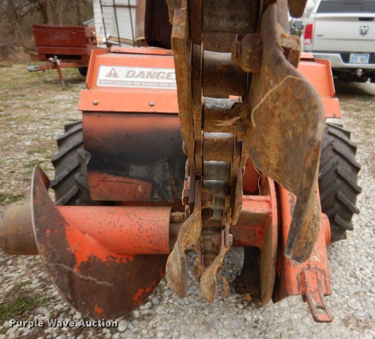 image for item DL4864 Ditch Witch J20  trencher