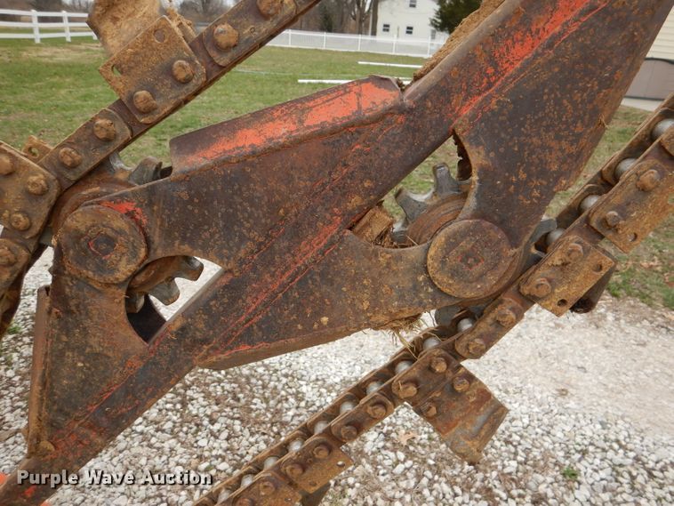 image for item DL4864 Ditch Witch J20  trencher
