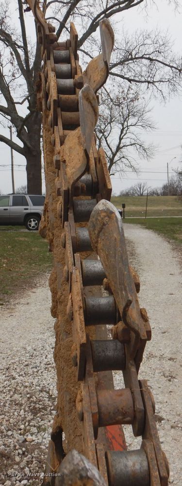 image for item DL4864 Ditch Witch J20  trencher